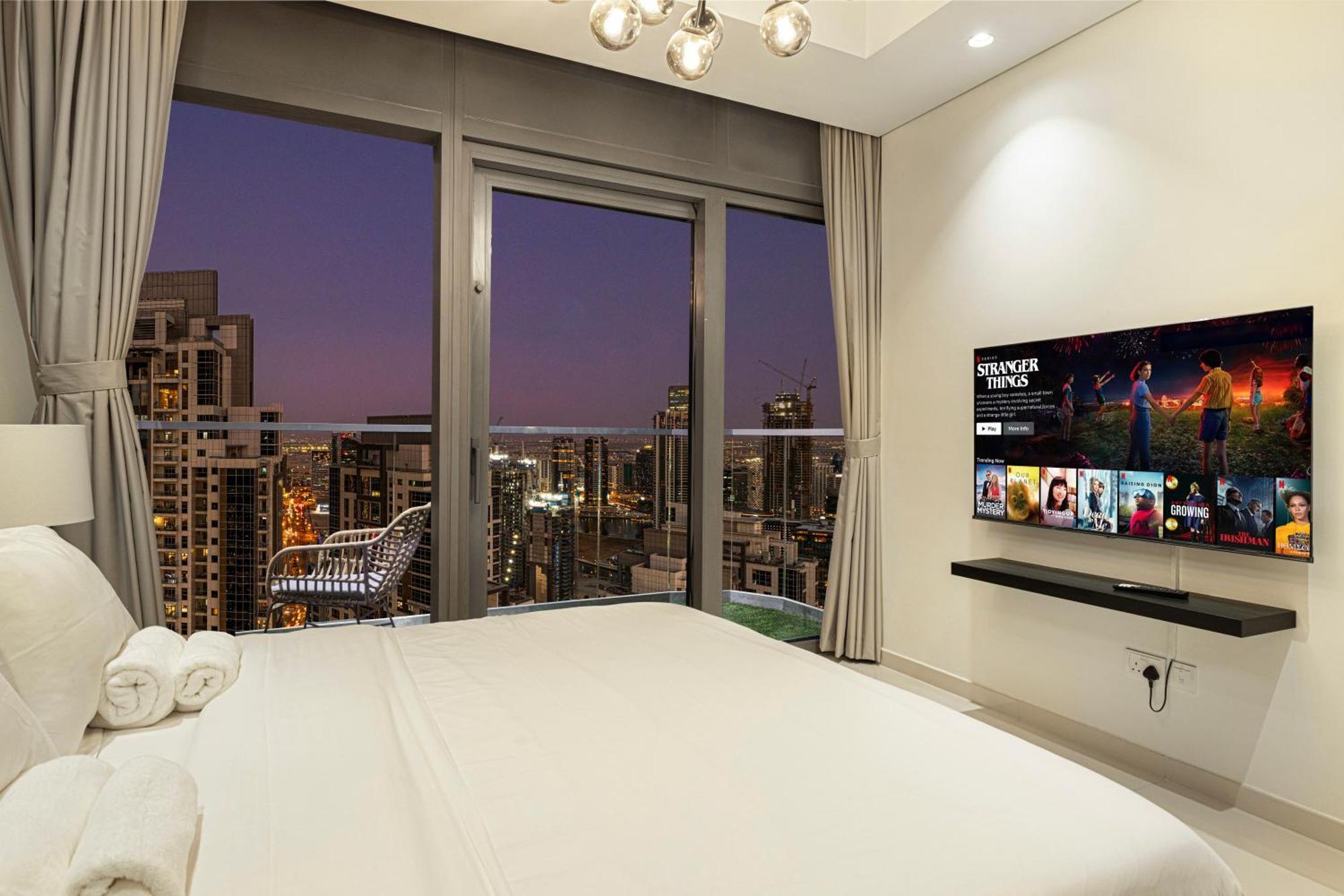 Apartment Luxe 2Br With Burj Khalifa View & Infinity Pool *