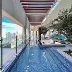 Luxe 2Br With Burj Khalifa View & Infinity Pool