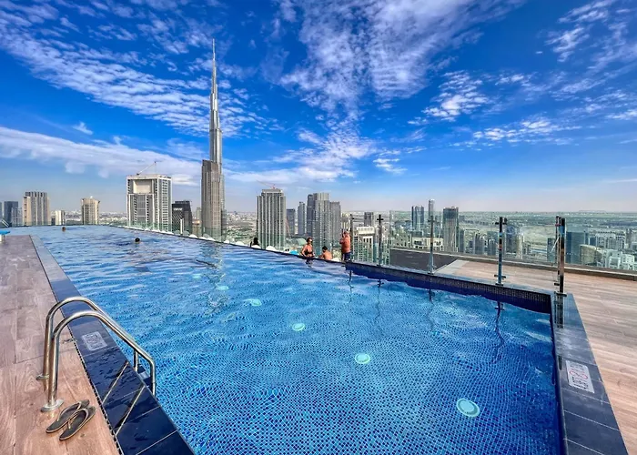 Luxe 2Br With Burj Khalifa View & Infinity Pool