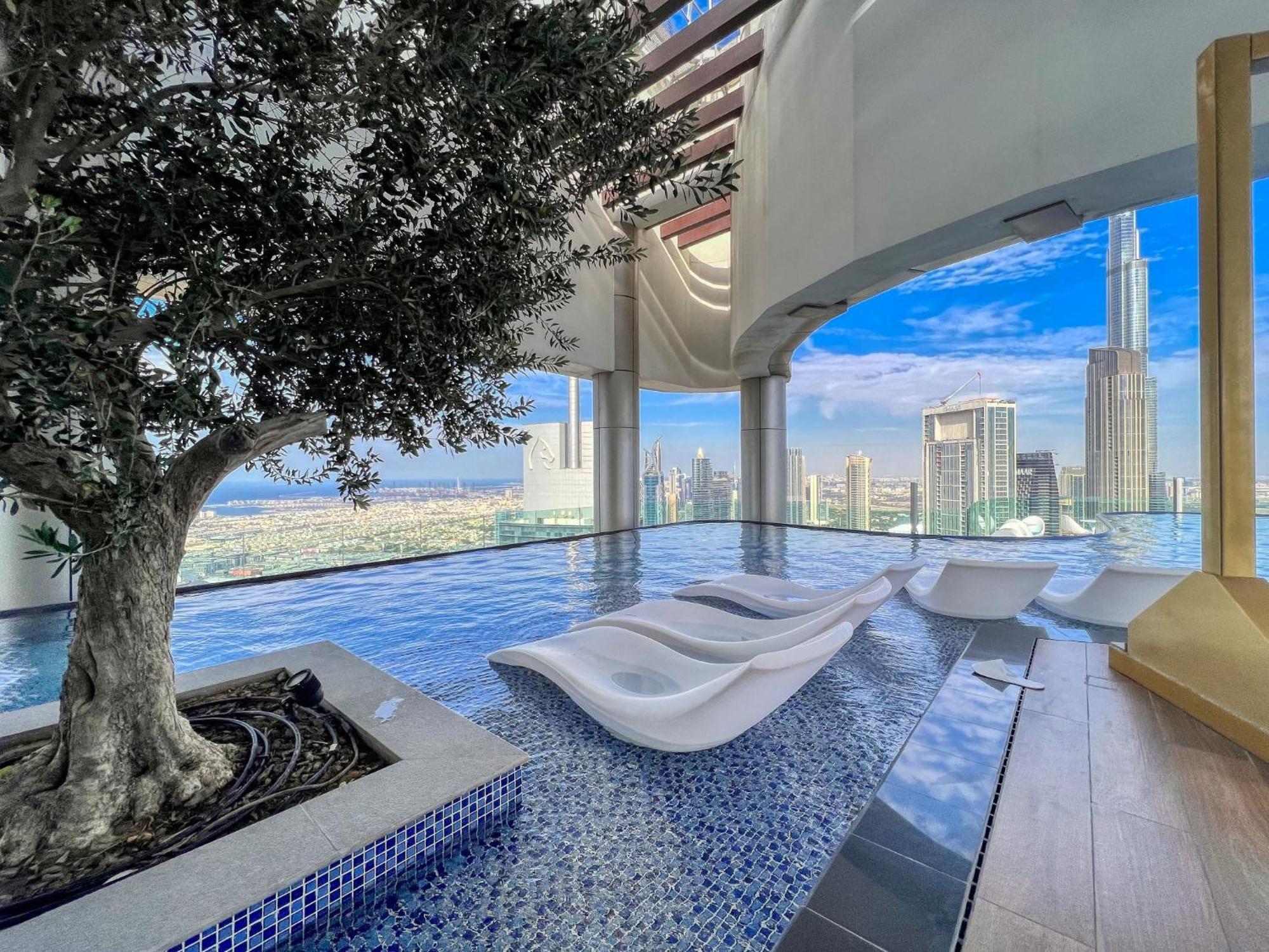 Luxe 2Br With Burj Khalifa View & Infinity Pool * Dubai