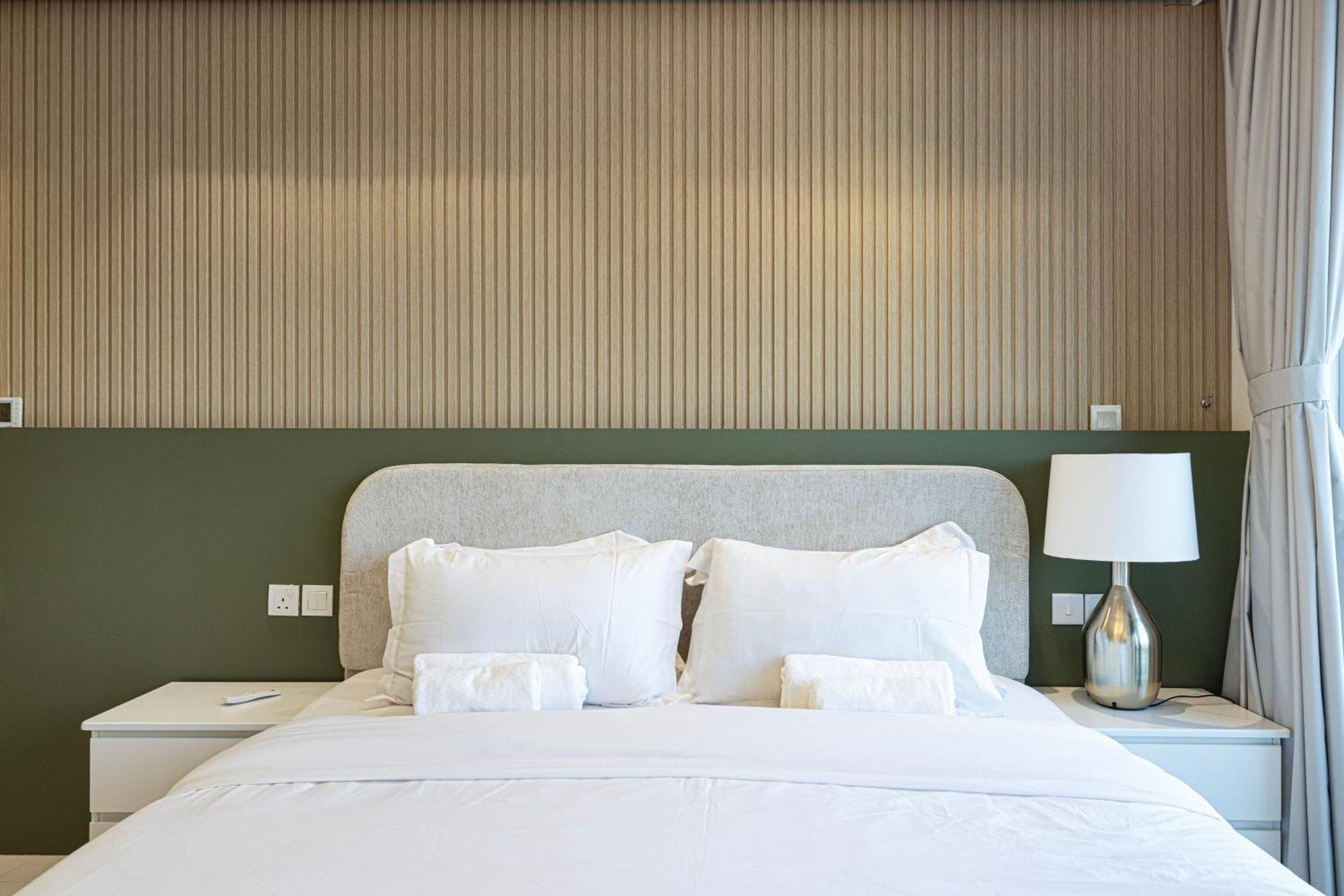 Luxe 2Br With Burj Khalifa View & Infinity Pool Dubai
