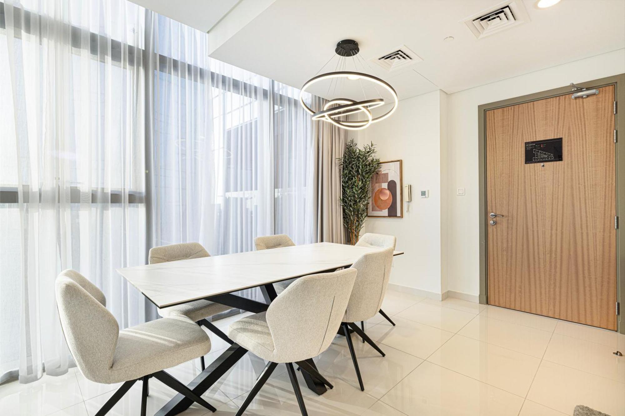 Luxe 2Br With Burj Khalifa View & Infinity Pool * Dubai